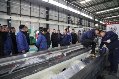 強化產(chǎn)品知識儲備 助力市場開拓能力 星火機床公司組織銷售員開展產(chǎn)品知識培訓(xùn)